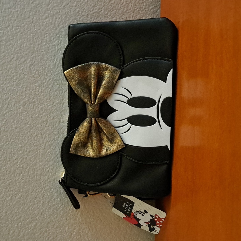 Disney Minnie Mouse Gold Bow Wristlet Pouch NEW
